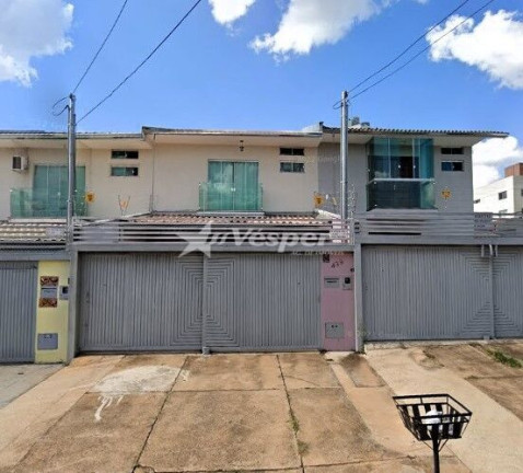 Sobrado com 3 Quartos à Venda, 148 m² em Parque Amazônia - Goiânia
