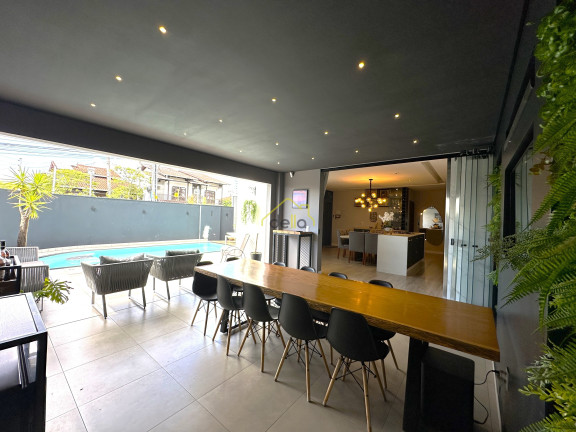 Imagem Casa com 3 Quartos à Venda, 155 m² em Iririú - Joinville