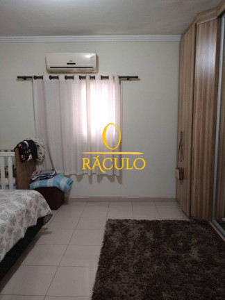 Imagem Casa com 3 Quartos à Venda, 177 m² em Centro - São Vicente Imagem Casa com 3 Quartos à Venda, 177 m² em Centro - São Vicente