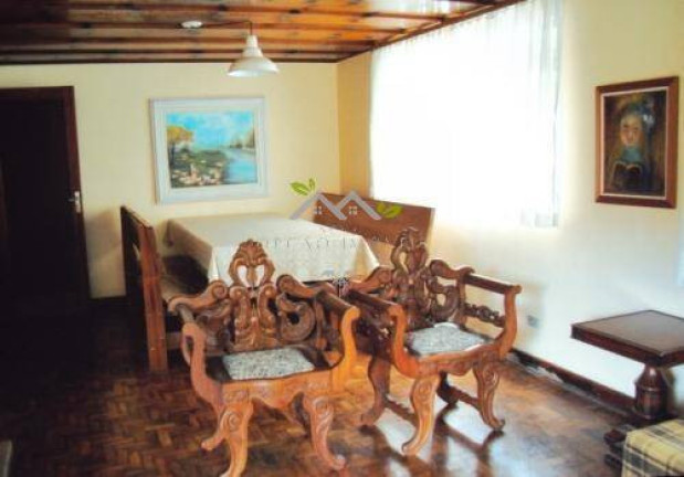 Imagem Casa com 5 Quartos à Venda, 360 m² em Vila Capivari - Campos Do Jordão Imagem Casa com 5 Quartos à Venda, 360 m² em Vila Capivari - Campos Do Jordão