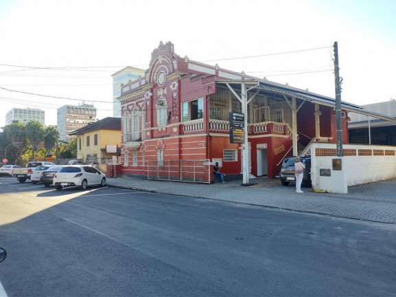 Imagem Imóvel com 5 Quartos à Venda, 300 m² em Centro - Joinville