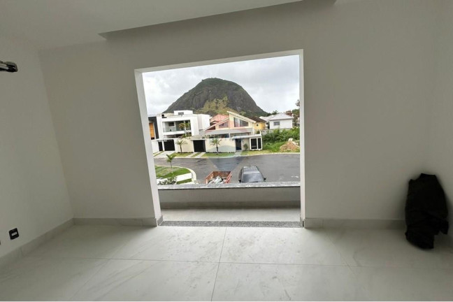 Imagem Casa de Condomínio com 5 Quartos à Venda, 200 m² em Vargem Pequena - Rio De Janeiro