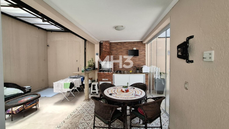 Imagem Sobrado com 3 Quartos à Venda, 176 m² em Loteamento Alphaville Campinas - Campinas Imagem Sobrado com 3 Quartos à Venda, 176 m² em Loteamento Alphaville Campinas - Campinas