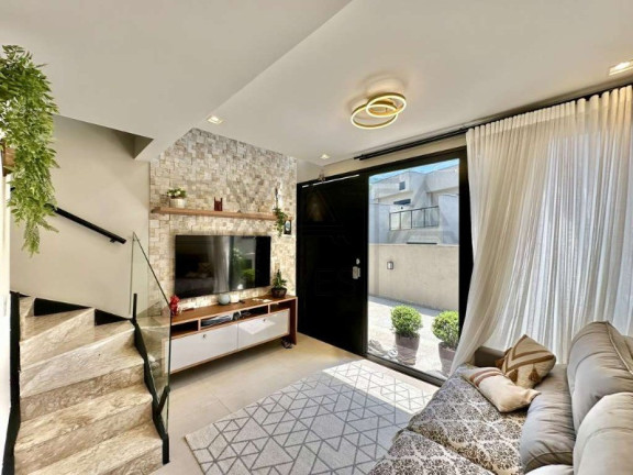 Imagem Imóvel com 2 Quartos à Venda, 169 m² em Granja Viana - Cotia Imagem Imóvel com 2 Quartos à Venda, 169 m² em Granja Viana - Cotia