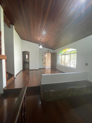 Imagem Casa com 6 Quartos à Venda, 310 m² em Dos Casa - São Bernardo Do Campo Imagem Casa com 6 Quartos à Venda, 310 m² em Dos Casa - São Bernardo Do Campo