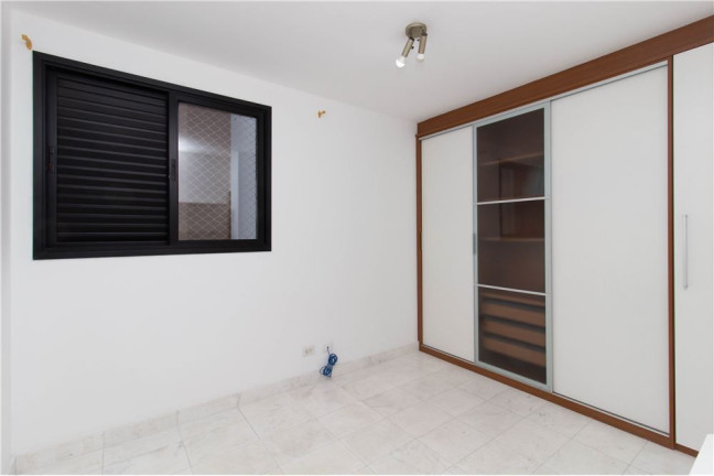 Imagem Imóvel com 3 Quartos à Venda, em Moema - São Paulo Imagem Imóvel com 3 Quartos à Venda, em Moema - São Paulo