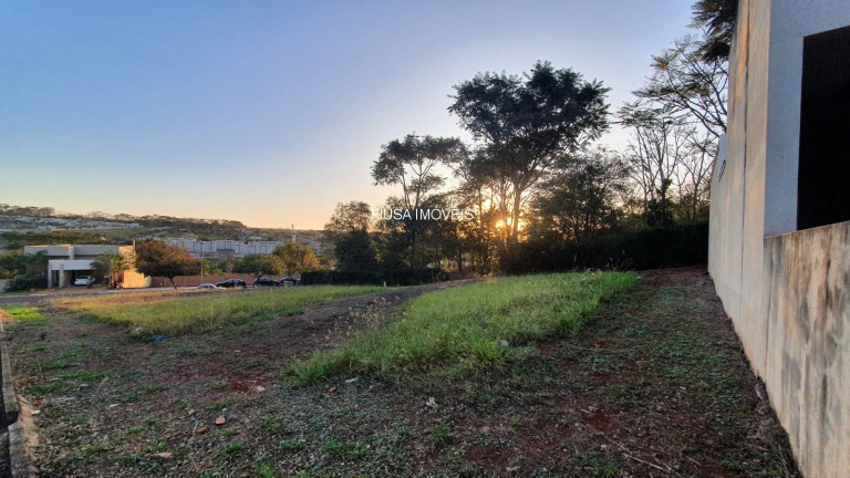 Imagem Terreno à Venda, 407 m² em Condomínio Residencial Vista Bella - Bonfim Paulista Imagem Terreno à Venda, 407 m² em Condomínio Residencial Vista Bella - Bonfim Paulista