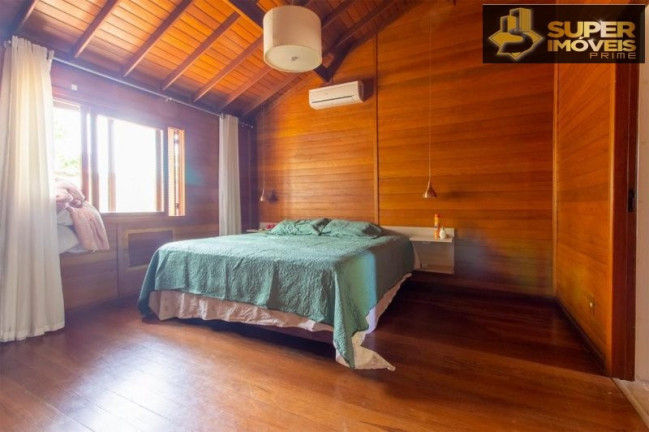 Imagem Casa com 8 Quartos à Venda, 7.500 m² em Três Vendas - Pelotas Imagem Casa com 8 Quartos à Venda, 7.500 m² em Três Vendas - Pelotas