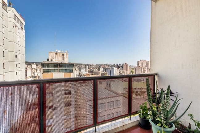 Imagem Imóvel com 3 Quartos à Venda, 171 m² em Centro Histórico - Porto Alegre Imagem Imóvel com 3 Quartos à Venda, 171 m² em Centro Histórico - Porto Alegre