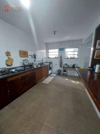 Imagem Casa com 7 Quartos à Venda, 260 m² em Jardim Vinte E Cinco De Agosto - Duque De Caxias Imagem Casa com 7 Quartos à Venda, 260 m² em Jardim Vinte E Cinco De Agosto - Duque De Caxias