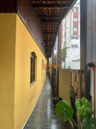 Imagem Sobrado com 6 Quartos à Venda, 230 m² em Vila Maria Tereza - Guarulhos Imagem Sobrado com 6 Quartos à Venda, 230 m² em Vila Maria Tereza - Guarulhos