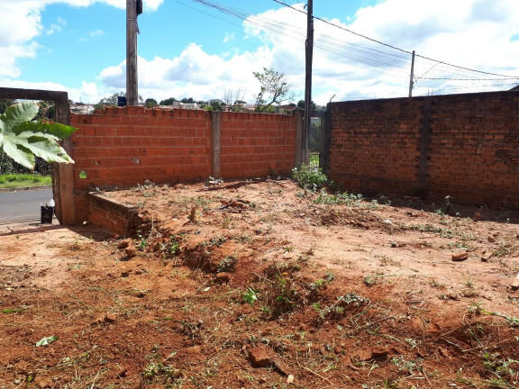 Imagem Terreno à Venda, 242 m² em Jardim Estrela D'alva - Bauru Imagem Terreno à Venda, 242 m² em Jardim Estrela D'alva - Bauru