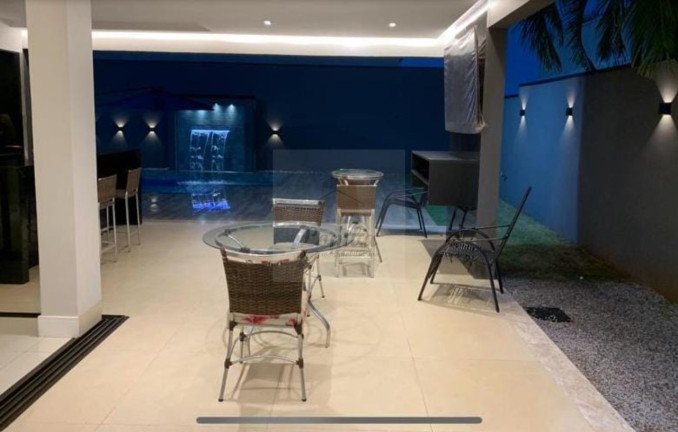 Imagem Casa com 4 Quartos à Venda, 355 m² em Tropical Ville - Cuiabá Imagem Casa com 4 Quartos à Venda, 355 m² em Tropical Ville - Cuiabá