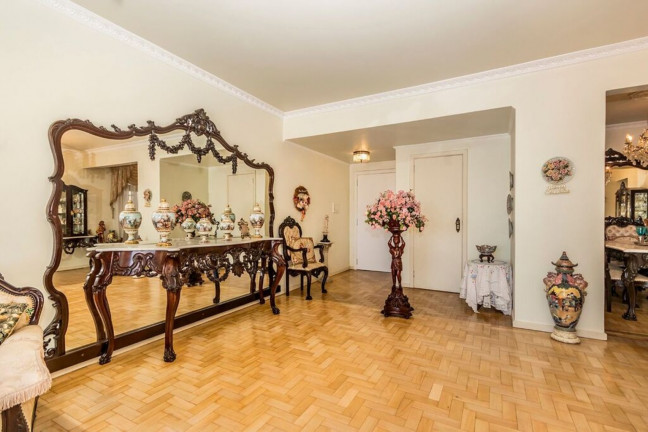 Imagem Imóvel com 3 Quartos à Venda, 171 m² em Centro Histórico - Porto Alegre Imagem Imóvel com 3 Quartos à Venda, 171 m² em Centro Histórico - Porto Alegre