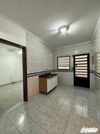 Imagem Sobrado com 4 Quartos para Alugar, 127 m² em Centro - Ubatuba
