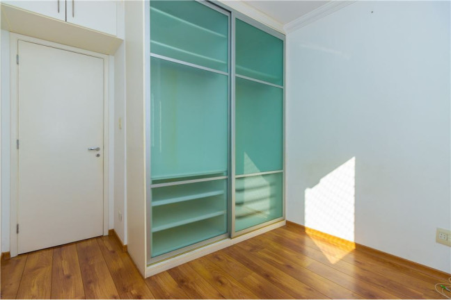 Imagem Imóvel com 3 Quartos à Venda, em Vila Mariana - São Paulo Imagem Imóvel com 3 Quartos à Venda, em Vila Mariana - São Paulo