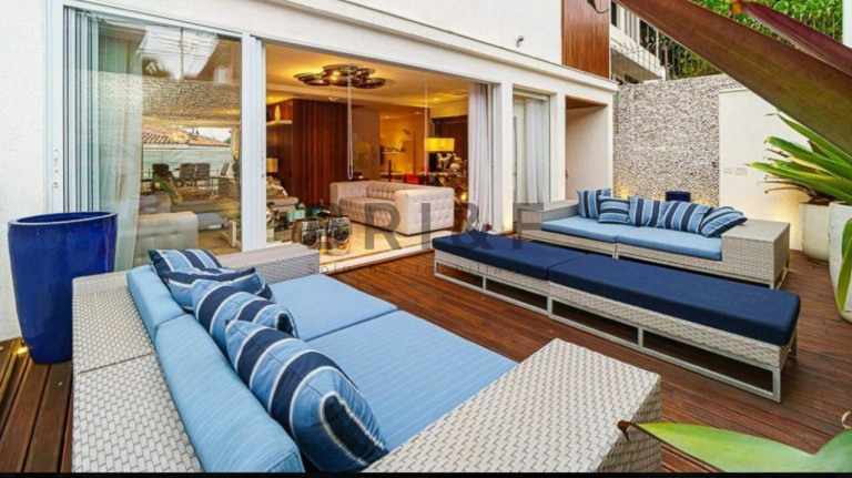 Imagem Casa com 3 Quartos à Venda, 550 m² em Pacaembu - São Paulo Imagem Casa com 3 Quartos à Venda, 550 m² em Pacaembu - São Paulo