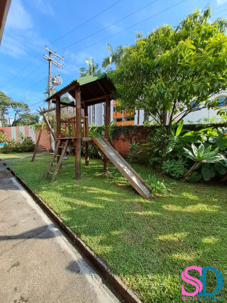 Imagem Casa com 8 Quartos à Venda, 246 m² em Acaraú - Ubatuba Imagem Casa com 8 Quartos à Venda, 246 m² em Acaraú - Ubatuba
