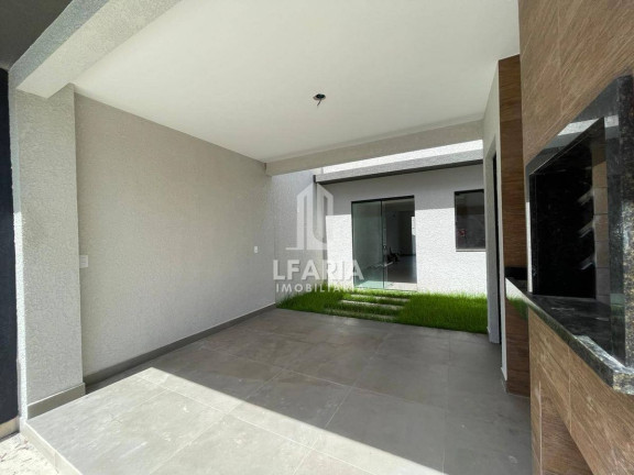 Imagem Casa com 3 Quartos à Venda, 90 m² em Cambiju - Itapoá