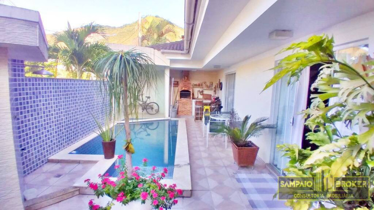 Casa com 4 Quartos à Venda,  em Vargem Pequena - Rio De Janeiro