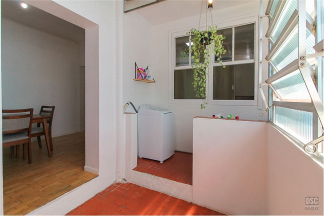 Imagem Imóvel com 2 Quartos à Venda, em Jardim Botânico - Porto Alegre Imagem Imóvel com 2 Quartos à Venda, em Jardim Botânico - Porto Alegre