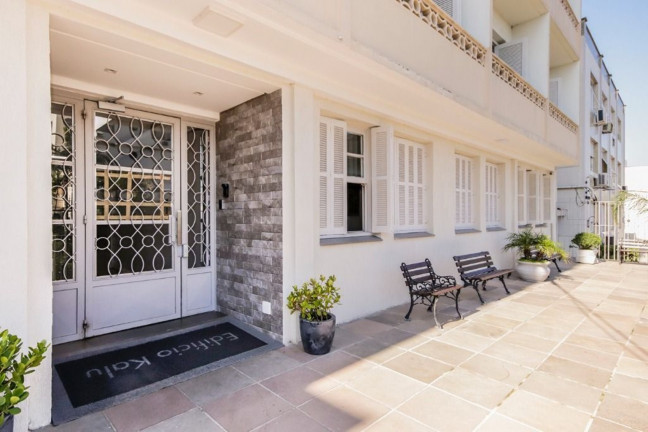 Imagem Imóvel com 3 Quartos à Venda, 98 m² em Petrópolis - Porto Alegre Imagem Imóvel com 3 Quartos à Venda, 98 m² em Petrópolis - Porto Alegre