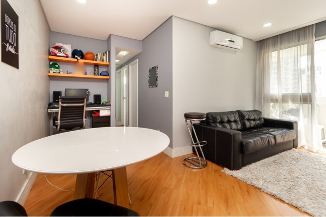 Imagem Apartamento com 2 Quartos à Venda, 60 m² em Moema - São Paulo