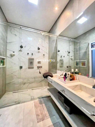 Imagem Casa com 3 Quartos à Venda, 300 m² Imagem Casa com 3 Quartos à Venda, 300 m²