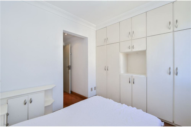 Imagem Imóvel com 3 Quartos à Venda, em Saúde - São Paulo Imagem Imóvel com 3 Quartos à Venda, em Saúde - São Paulo