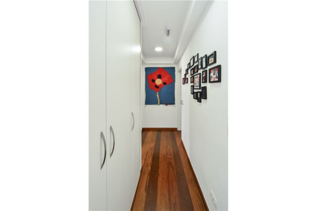 Imagem Imóvel com 3 Quartos à Venda, em Vila Andrade - São Paulo Imagem Imóvel com 3 Quartos à Venda, em Vila Andrade - São Paulo
