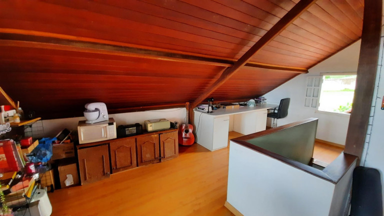 Imagem Casa com 3 Quartos à Venda, 172 m² em Centro - Mário Campos Imagem Casa com 3 Quartos à Venda, 172 m² em Centro - Mário Campos