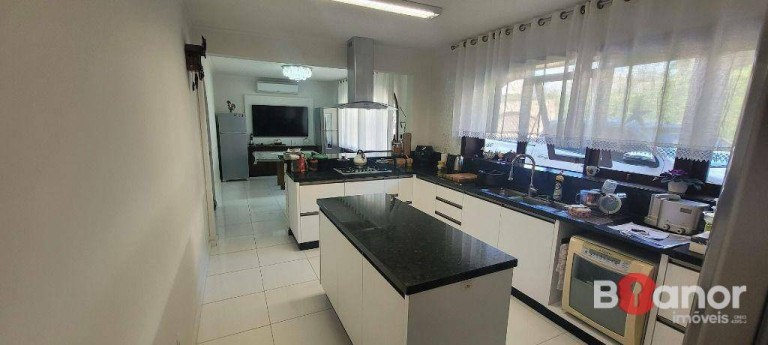 Imagem Casa com 4 Quartos à Venda, 700 m² em Centro - Blumenau Imagem Casa com 4 Quartos à Venda, 700 m² em Centro - Blumenau
