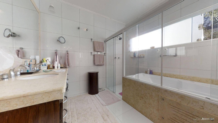 Imagem Casa com 5 Quartos à Venda, 238 m² em Planalto Paulista - São Paulo Imagem Casa com 5 Quartos à Venda, 238 m² em Planalto Paulista - São Paulo