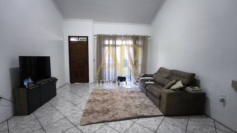 Imagem Casa com 3 Quartos à Venda, 300 m² em Praia João Rosa - Biguaçu Imagem Casa com 3 Quartos à Venda, 300 m² em Praia João Rosa - Biguaçu