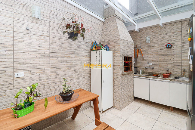 Imagem Sobrado com 3 Quartos à Venda, 187 m² em Pilarzinho - Curitiba