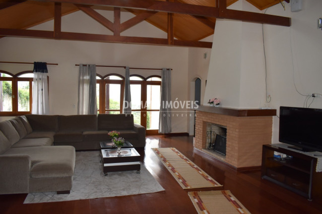 Imagem Casa com 4 Quartos à Venda, 314 m² em Região Do Alto Do Capivari - Campos Do Jordão Imagem Casa com 4 Quartos à Venda, 314 m² em Região Do Alto Do Capivari - Campos Do Jordão