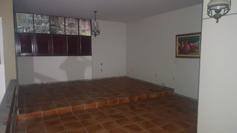 Imagem Casa com 7 Quartos para Alugar, 900 m² em Jardim Oceania - João Pessoa Imagem Casa com 7 Quartos para Alugar, 900 m² em Jardim Oceania - João Pessoa