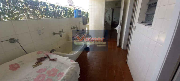 Imagem Casa com 3 Quartos à Venda, 202 m² em Jardim Virgínia - Guarujá Imagem Casa com 3 Quartos à Venda, 202 m² em Jardim Virgínia - Guarujá