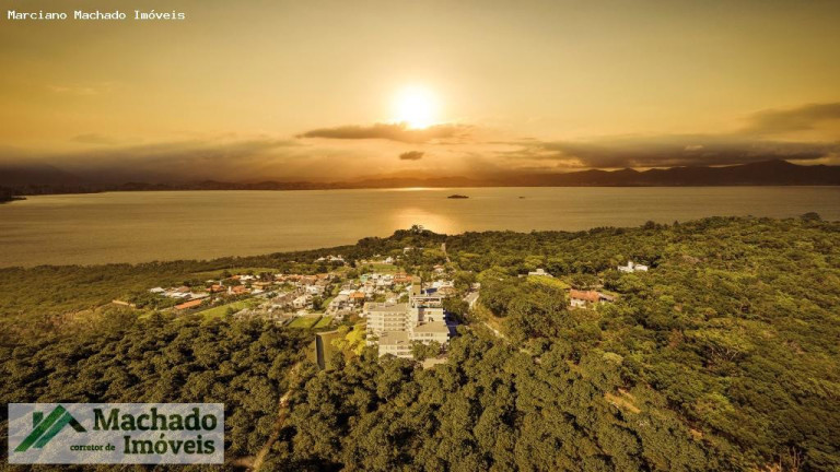 Imagem Apartamento com 2 Quartos à Venda, 71 m² em Cacupé - Florianópolis Imagem Apartamento com 2 Quartos à Venda, 71 m² em Cacupé - Florianópolis