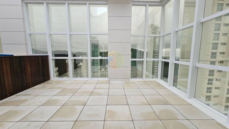 Imagem Cobertura com 4 Quartos à Venda, 301 m² em Pioneiros - Balneário Camboriú Imagem Cobertura com 4 Quartos à Venda, 301 m² em Pioneiros - Balneário Camboriú