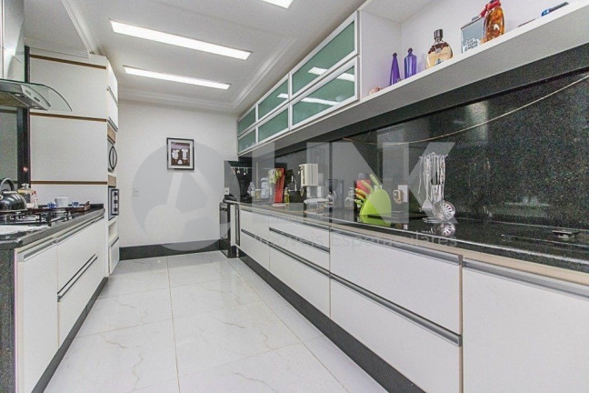 Imagem Casa com 5 Quartos à Venda, 800 m² em Jardim Botânico - Porto Alegre Imagem Casa com 5 Quartos à Venda, 800 m² em Jardim Botânico - Porto Alegre