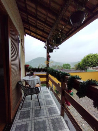 Imagem Casa com 4 Quartos à Venda, 123 m² em Araras - Teresópolis Imagem Casa com 4 Quartos à Venda, 123 m² em Araras - Teresópolis