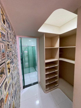 Imagem Casa com 4 Quartos à Venda, 293 m² em Centro - Manaus Imagem Casa com 4 Quartos à Venda, 293 m² em Centro - Manaus