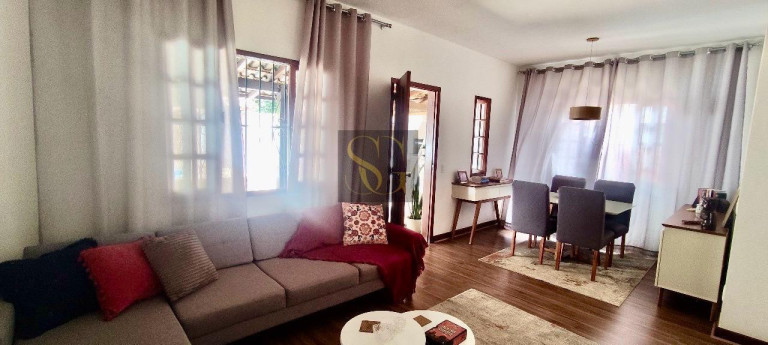 Imagem Casa com 2 Quartos à Venda, 218 m² em Albuquerque - Teresópolis Imagem Casa com 2 Quartos à Venda, 218 m² em Albuquerque - Teresópolis