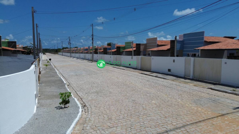 Imagem Casa com 2 Quartos à Venda, 200 m² Imagem Casa com 2 Quartos à Venda, 200 m²