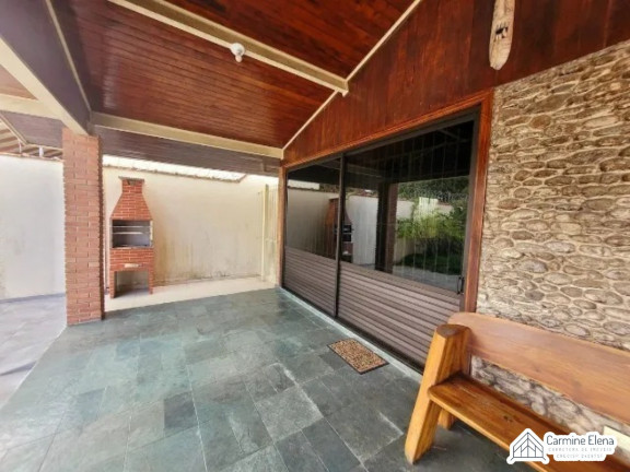 Imagem Casa com 5 Quartos para Alugar, 400 m² em Centro - Ubatuba