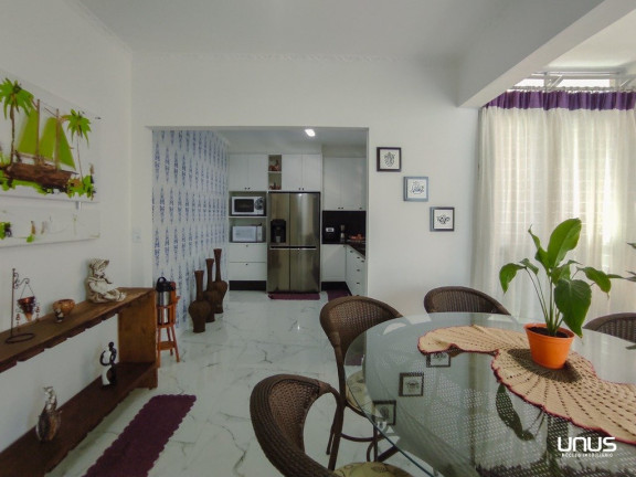 Imagem Casa com 6 Quartos à Venda, 360 m² em Itaguaçu - Florianópolis Imagem Casa com 6 Quartos à Venda, 360 m² em Itaguaçu - Florianópolis