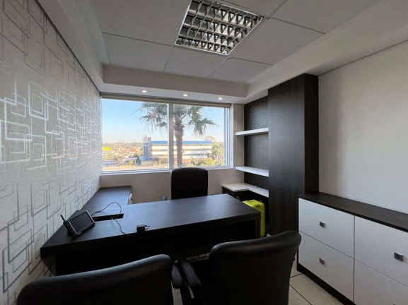 Imagem Imóvel com 4 Quartos à Venda, 59 m² em Lageadinho - Cotia Imagem Imóvel com 4 Quartos à Venda, 59 m² em Lageadinho - Cotia