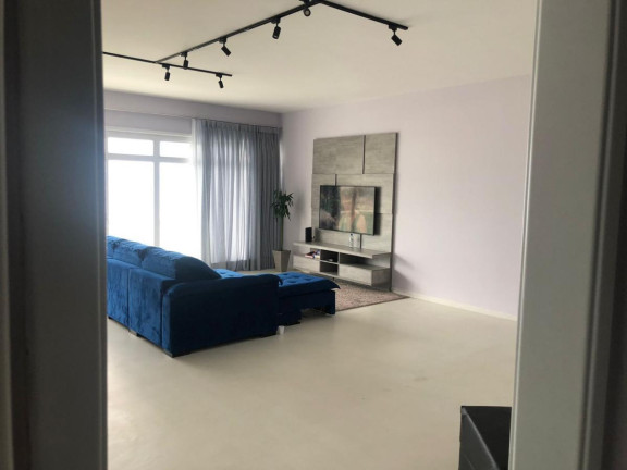Imagem Imóvel com 6 Quartos à Venda, 300 m² em Pitangueiras - Guarujá Imagem Imóvel com 6 Quartos à Venda, 300 m² em Pitangueiras - Guarujá