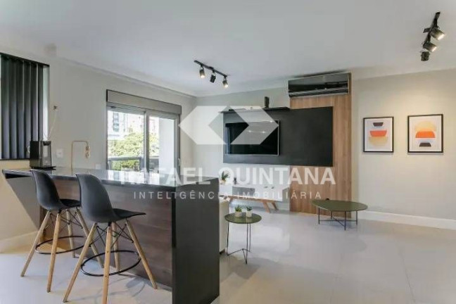 Imagem Apartamento com 1 Quarto para Alugar, 67 m² em Centro - Florianópolis
